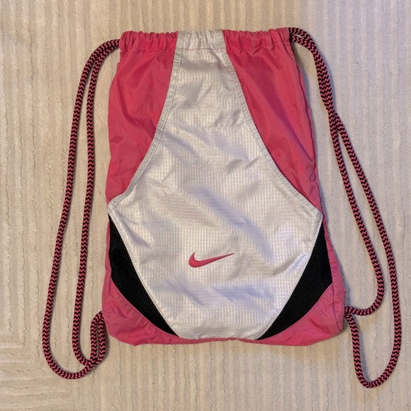 Nike String Bag - Picture 4 of 4